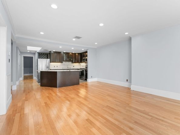 570 Massachusetts Ave 5, Boston MA 02118