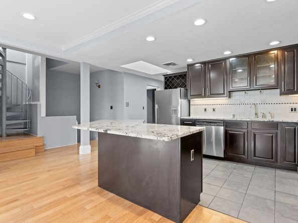 570 Massachusetts Ave 5, Boston MA 02118