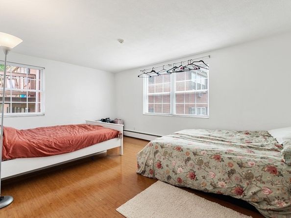 9 Tara Dr 8, Weymouth MA 02188