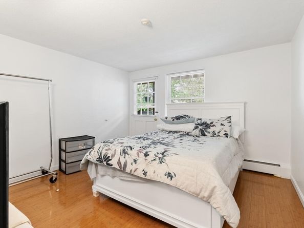9 Tara Dr 8, Weymouth MA 02188