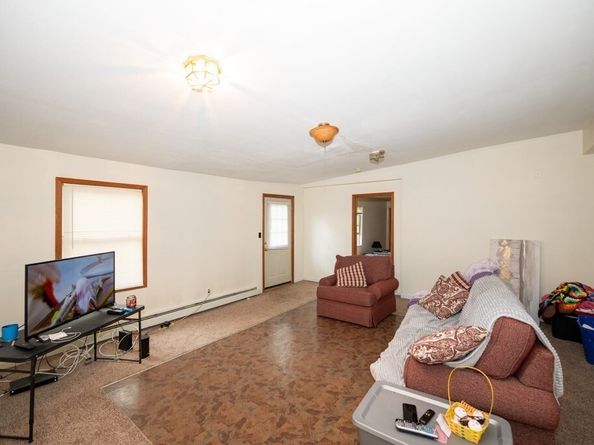 6-10 Walcott St, Southbridge MA 01550