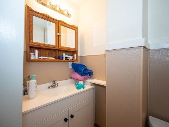 6-10 Walcott St, Southbridge MA 01550