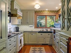 23 Newmarch St, Ipswich MA 01938