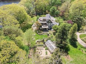 23 Newmarch St, Ipswich MA 01938