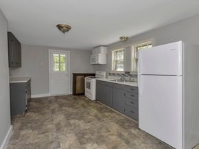 82 Grove St, North Brookfield MA 01535