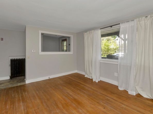 82 Grove St, North Brookfield MA 01535