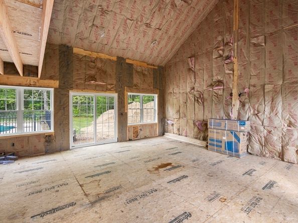 230 West St, Paxton MA 01612