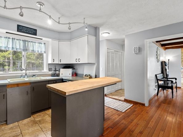 230 West St, Paxton MA 01612