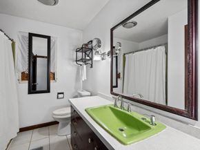 230 West St, Paxton MA 01612