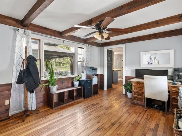 230 West St, Paxton MA 01612