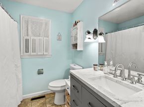 230 West St, Paxton MA 01612