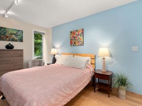 29 Concord Ave 302, Cambridge MA 02138