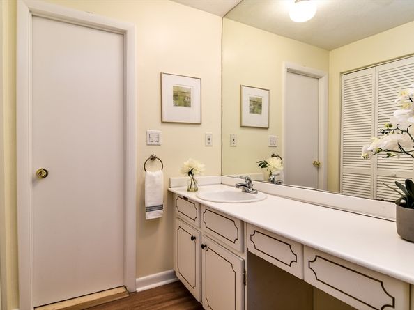 915 Edgell Road 85, Framingham MA 01701