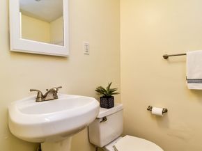 915 Edgell Road 85, Framingham MA 01701