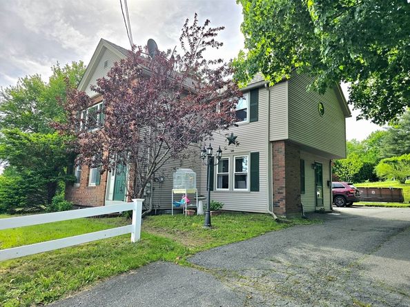 3 Main St, Spencer MA 01562