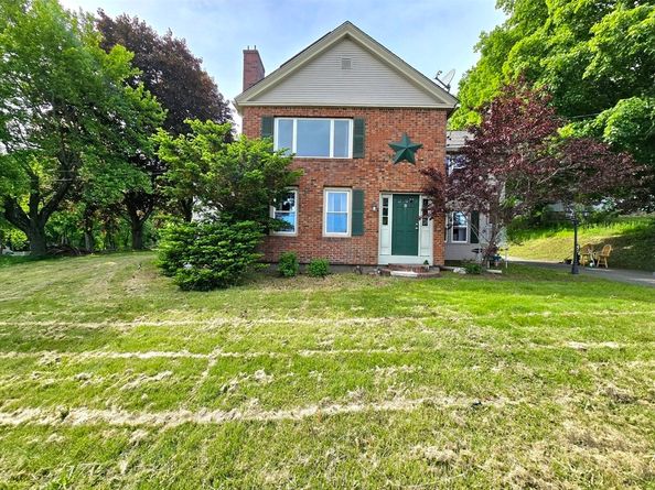 3 Main St, Spencer MA 01562
