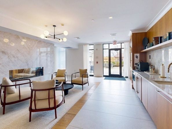191 Washington 720, Boston MA 02135