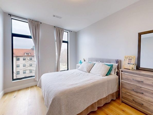 191 Washington 720, Boston MA 02135