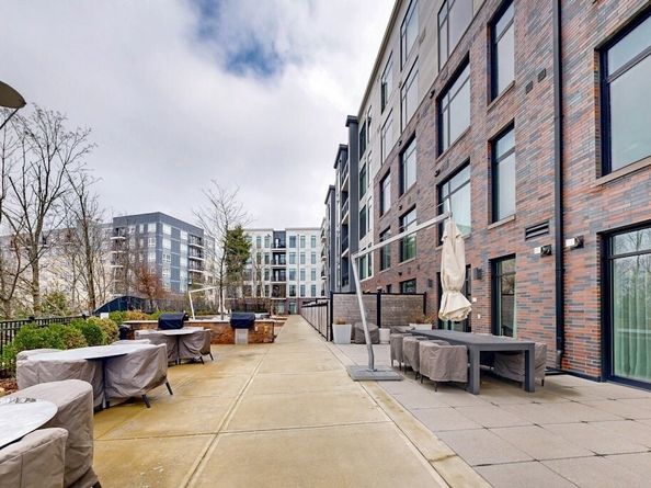 191 Washington 720, Boston MA 02135