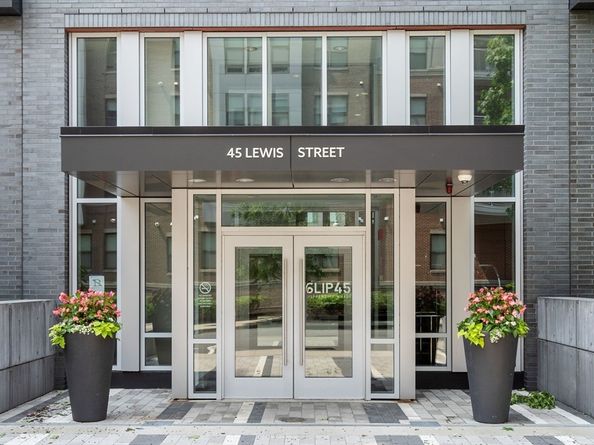 45 Lewis St 303, Boston MA 02128