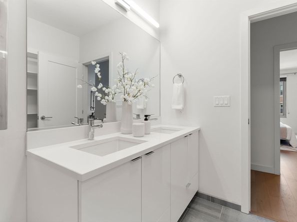 45 Lewis St 303, Boston MA 02128