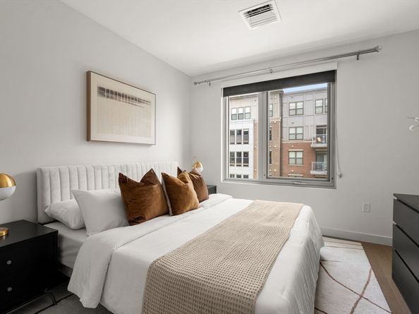 45 Lewis St 303, Boston MA 02128