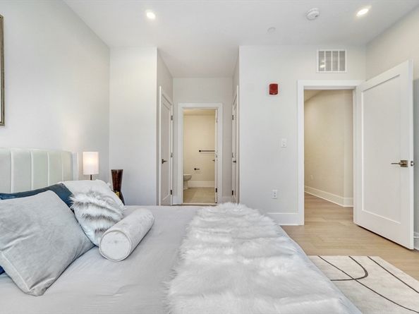 62 Foundry St 216, Wakefield MA 01880