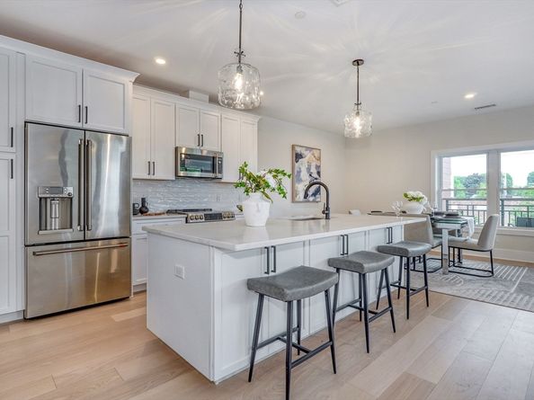 62 Foundry St 216, Wakefield MA 01880