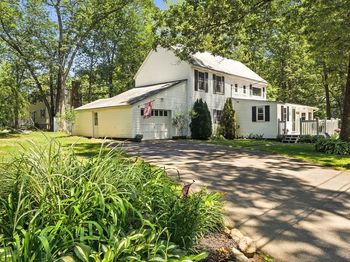6 Hillcrest Dr