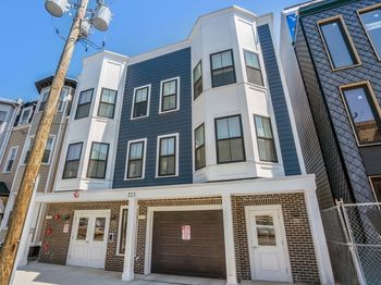 223 Saratoga St