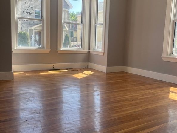 38 Chatham St, Lynn MA 01902