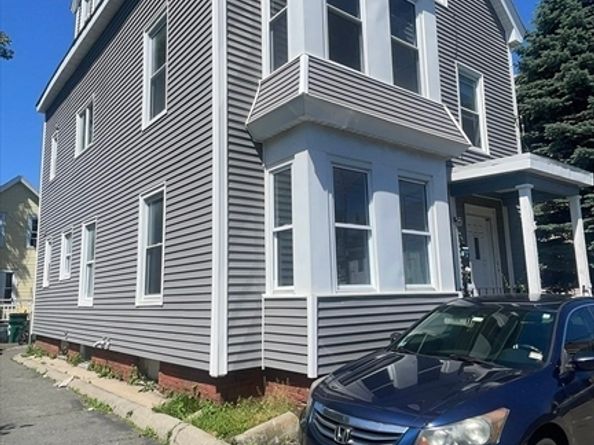 38 Chatham St, Lynn MA 01902