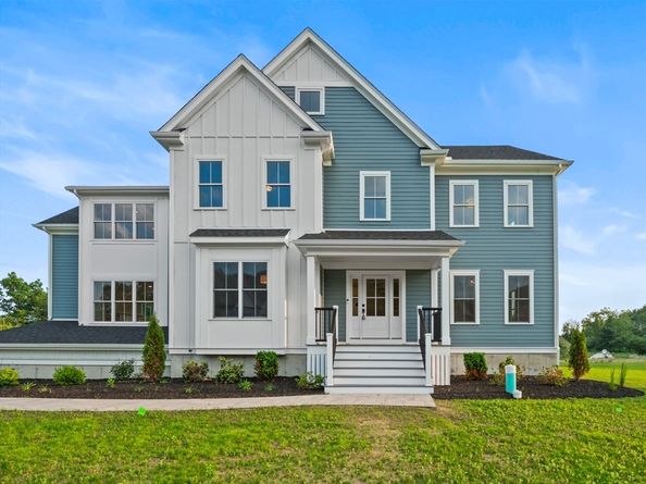 4 Weeping Willow Drive, Andover MA 01810