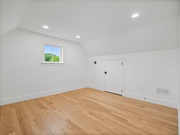 4 Weeping Willow Drive, Andover MA 01810