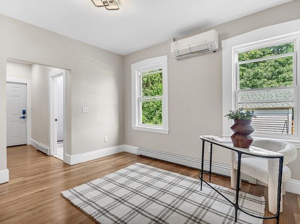 30 Forest Park Rd, Woburn MA 01801