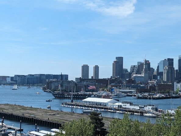 42 8th Street 5525, Boston MA 02129