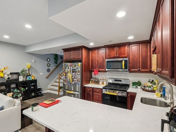 1455 Main St 10, Tewksbury MA 01876