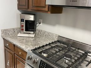 24 Cobblestone Ln 7, Worcester MA 01606