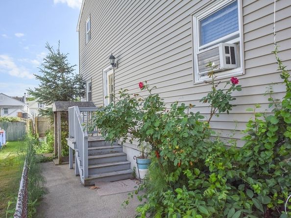 62-R Wallis Street, Peabody MA 01960