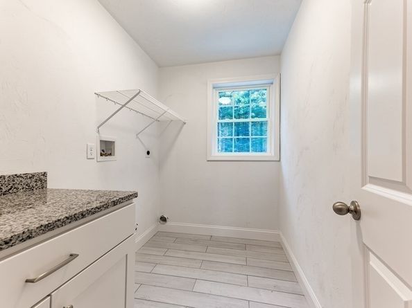 15 Cross Road, Rochester MA 02770