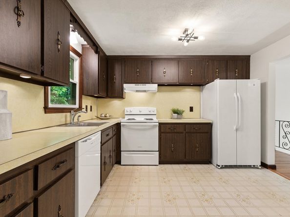 65 Margery Road, Brockton MA 02301