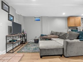 314 W 4th 1, Boston MA 02127