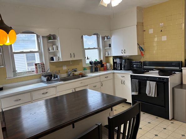 27 Wisconsin Avenue, Somerville MA 02145