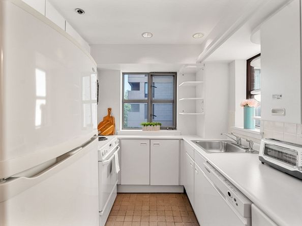931 Massachusetts Ave 606, Cambridge MA 02139