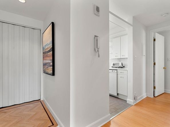 931 Massachusetts Ave 606, Cambridge MA 02139