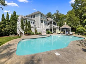 263 Country Club Way, Kingston MA 02364