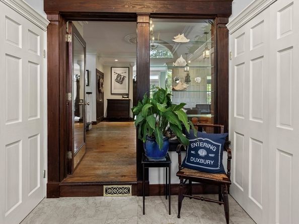 249 High St, Duxbury MA 02332