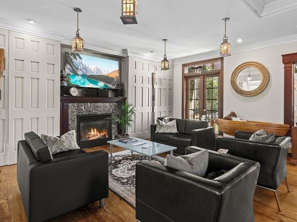 249 High St, Duxbury MA 02332