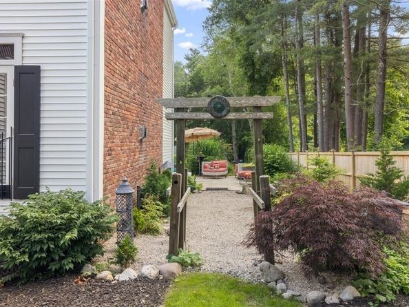 249 High St, Duxbury MA 02332
