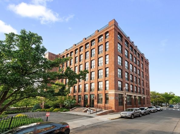 150 Orleans Street PH1, Boston MA 02128